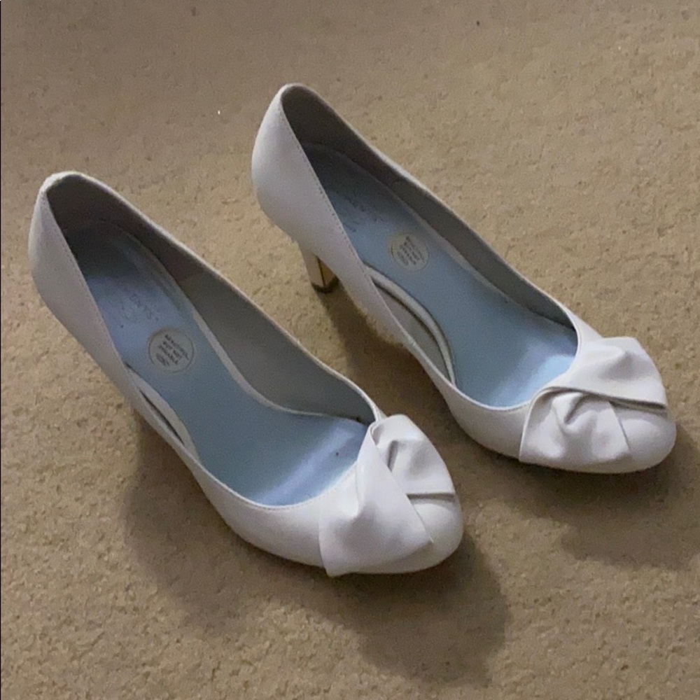Need some cute white heels ?